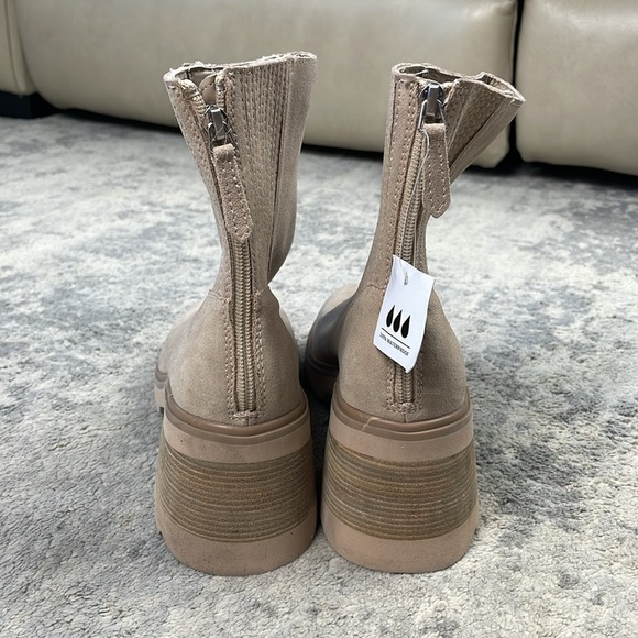 Dolce Vita Martey H2O Waterproof Bootie Taupe Cream Beige Suede Sz 7.5 - Picture 7 of 14